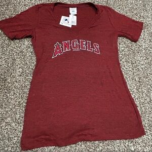 NWT Los Angeles Angels MLB Women’s Red/Burgundy fitted V-Neck Top Size M